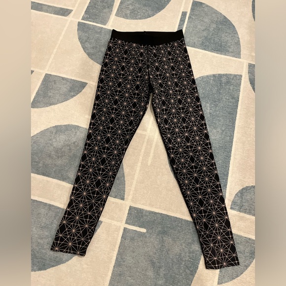 Leggings Size 8 - Picture 1 of 4